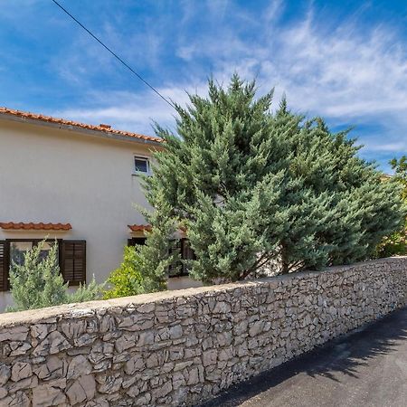 Appartamento Apartman Hana Omišalj Esterno foto