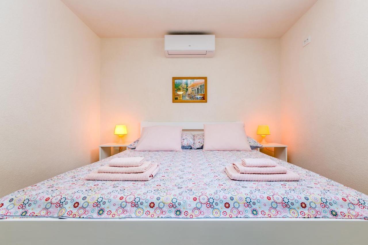 Appartamento Apartman Hana Omišalj Esterno foto
